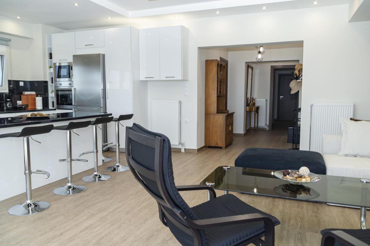 Blue Dreams - Spectacular Sea View Apartment In Атина Екстериор снимка