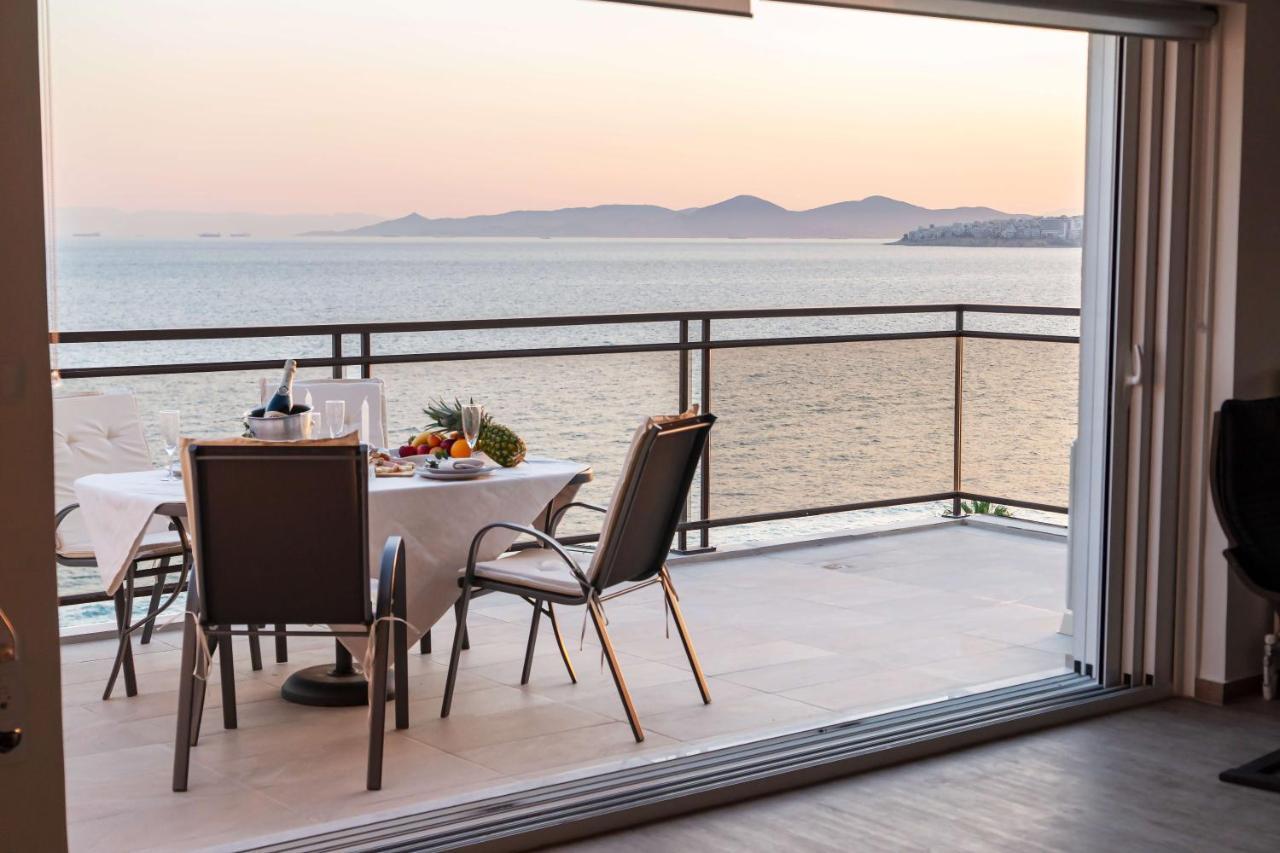 Blue Dreams - Spectacular Sea View Apartment In Атина Екстериор снимка