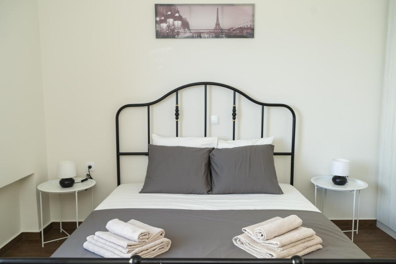 Blue Dreams - Spectacular Sea View Apartment In Атина Екстериор снимка